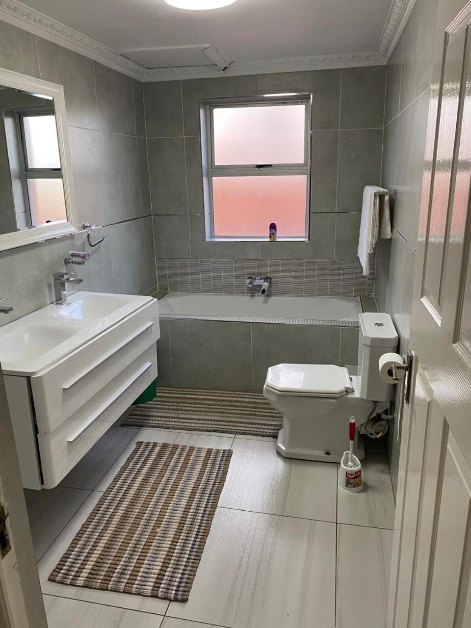 Kbj House Cape Town