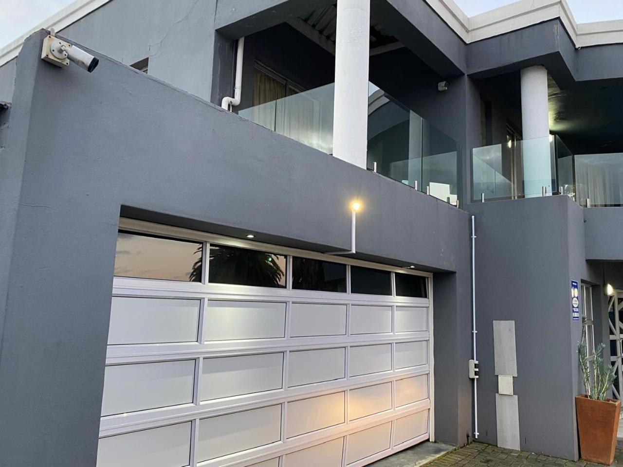 Kbj House * Cape Town