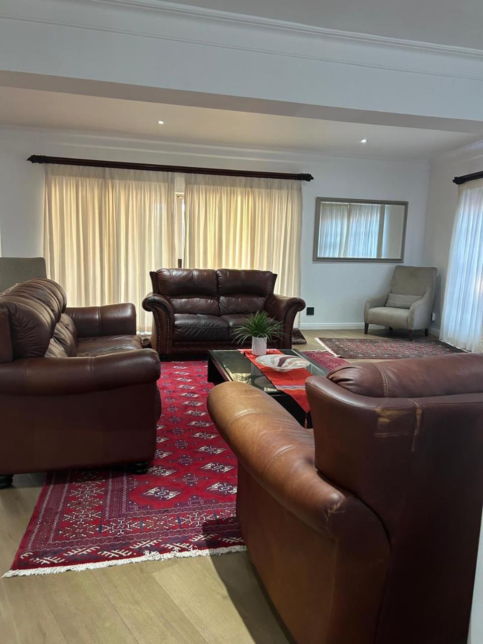 Villa Kbj House